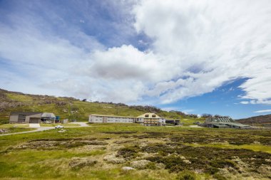 Perisher köyü yazın Kosciuszko Ulusal Parkı, Karlı Dağlar, Yeni Güney Galler, Avustralya