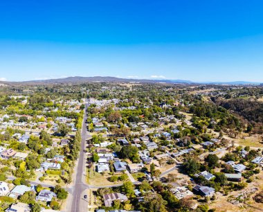 BEECHWORTH, AUSTRALIA - JANUARY 1 2025: Aerial view over historic Beechworth town centre on a warm summers day in Victoria, Australia on January 1st, 2025 clipart