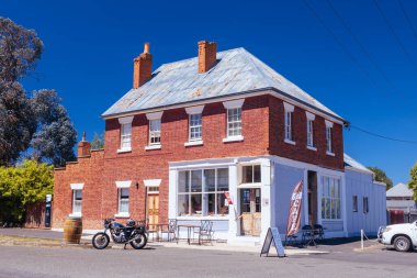 BOTHwell, AUSTRALYA - Şubat 06 2025 Tazmanya, Avustralya 'da sıcak bir yaz gününde Bothwell' in kırsal tarihi kasabası