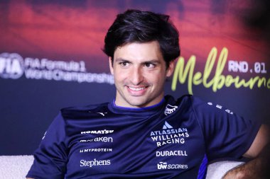 MELBOURNE, AUSTRALIA - 13 Mart: İspanya 'dan Carlos Sainz ve Atlassian Williams Racing, Avustralya' nın Melbourne kentindeki Albert Park 'ta düzenlenen 2025 Avustralya Grand Prix' inden önce düzenlediği basın toplantısında