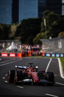 MELBOURNE, AUSTRALIA - 14 Mart: Monako 'dan Charles Leclerc, Avustralya' nın Melbourne kentindeki Albert Park 'ta düzenlenen 2025 Avustralya Grand Prix' inde Scuderia Ferrari HP-25 sürmektedir.
