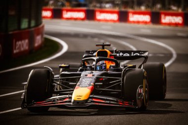 MELBOURNE, AUSTRALIA - 14 Mart: Hollanda 'dan Max Verstappen, Melbourne' daki Albert Park 'ta düzenlenen 2025 Avustralya Grand Prix' sinde Oracle Red Bull Racing RB21 'i sürdü.