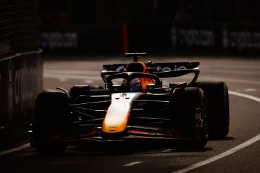 MELBOURNE, AUSTRALIA - 14 Mart: Hollanda 'dan Max Verstappen, Melbourne' daki Albert Park 'ta düzenlenen 2025 Avustralya Grand Prix' sinde Oracle Red Bull Racing RB21 'i sürdü.