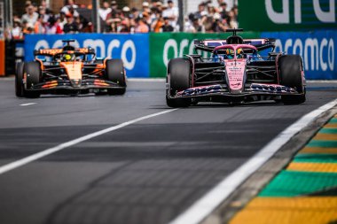 Avustralya 'dan Jack Doohan, Avustralya' nın Melbourne kentindeki Albert Park 'ta düzenlenen 2025 Avustralya Grand Prix' sinde üçüncü antrenman sırasında BWT Alpine F1 takımı A525 Renault 'yu sürüyor.