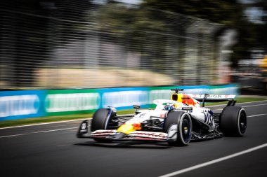 MELBOURNE, AUSTRALIA - 15 Mart: Isack Hadjar, Melbourne 'deki Albert Park' ta düzenlenen 2025 Avustralya Grand Prix 'sinde VCARB 02 VCARB 02 Visa Cash App Racing Bulls Team' i sürdü.
