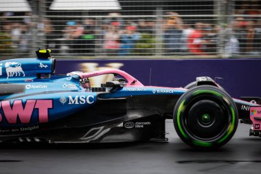 Avustralya 'dan Jack Doohan Avustralya' nın Melbourne kentindeki Albert Park 'ta düzenlenen Avustralya Formula 1 Grand Prix' sinde BWT Alpine F1 takımı A525 Renault 'yu sürüyor.