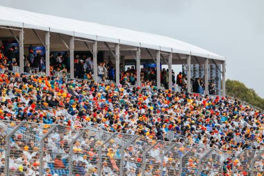 Avustralya, Melbourne 'daki Albert Park' taki 2025 Avustralya Grand Prix 'sinde tribün ve fan atmosferi