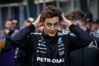 Avustralya Melbourne, Avustralya 'daki Albert Park' ta düzenlenen Avustralya Formula 1 Grand Prix 'sini üçüncü bitiren İngiltere' den George Russell ve Mercedes AMG Petronas F1 takımı