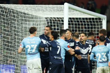 MELBOURNE, AUSTRALIA - 31 Mayıs: Takımlar, Melbourne City ile Melbourne Zaferi arasında 31 Mayıs 2025 'te Melbourne, Avustralya' da oynanan A-League Mens Grand Final maçında karşı karşıya geldiler..