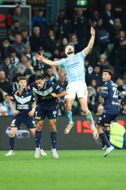 MELBOURNE, AUSTRALIA - 31 Mayıs: Melbourne City 'li Mathew Leckie, Melbourne City ile Melbourne City arasında 31 Mayıs 2025' te Melbourne, Avustralya 'da oynanan A-League Erkekler Grand Final karşılaşması sırasında atlama yaptı..
