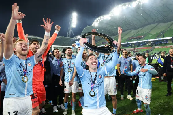 MELBOURNE, AUSTRALIA - 31 Mayıs: Melbourne City ve Callum Talbot, Melbourne City ile Melbourne Victory arasındaki A-League Mens Grand Final maçını 31 Mayıs 2025 'te Melbourne, Avustralya' da kutladı..
