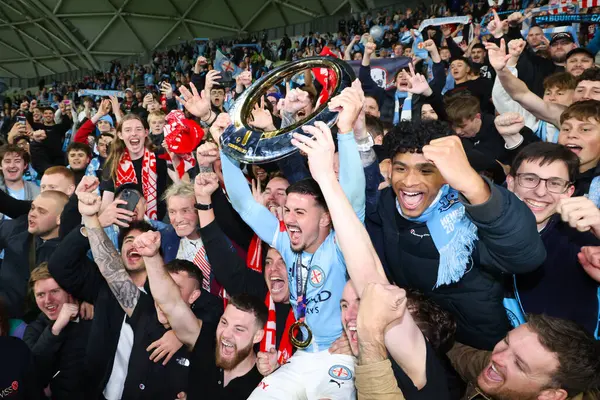 MELBOURNE, AUSTRALIA - 31 Mayıs: Melbourne City ve Marco Tilio, Melbourne City ile Melbourne Victory arasındaki A-League Mens Grand Final maçını 31 Mayıs 2025 'te Melbourne, Avustralya' da kutladı..