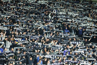 MELBOURNE, AUSTRALIA - 31 Mayıs: Melbourne Victory fan atmosferi Melbourne City ve Melbourne Victory arasındaki A-League Mens Grand Final maçı öncesinde 31 Mayıs 2025 tarihinde Melbourne, Avustralya.