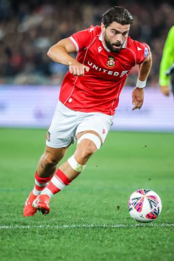 MELBOURNE, AUSTRALIA - 11 Temmuz: Wrexham 'dan Elliot Lee 11 Temmuz 2025' te Melbourne, Avustralya 'da Melbourne Victory' ye karşı oynarken.
