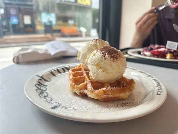 stock image Seoul, South Korea - 10 Aug 2024: Vanilla waffle at cute cafe in Gangnam district.