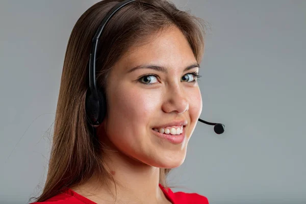 Young Telephone Assistant Patiently Politely Listens Customer Request Responding Offer — Stock Photo, Image