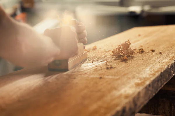 Carpenter Hands Traditional Hand Plane Move Forcefully Quickly Wood Creating — Stock Photo, Image