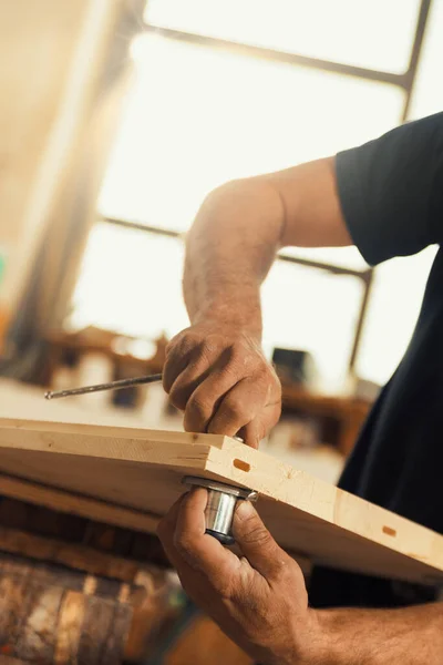 Carpenter Screws Secures Wooden Board Using Allen Key Holding Other — Stock Photo, Image
