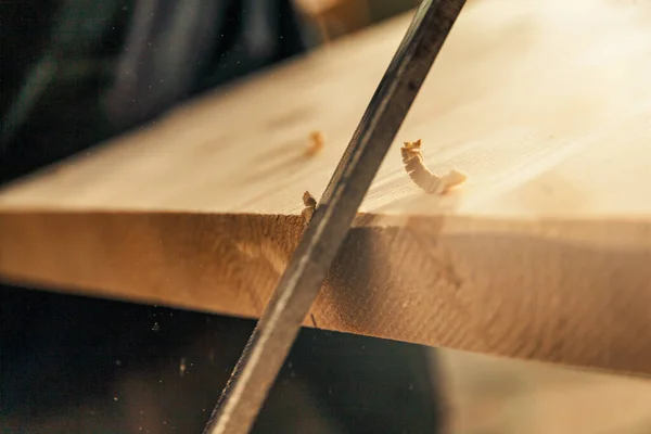 Detail Hand Cutting Blade Notching First Corners Board Obtaining Wood — Stock Photo, Image