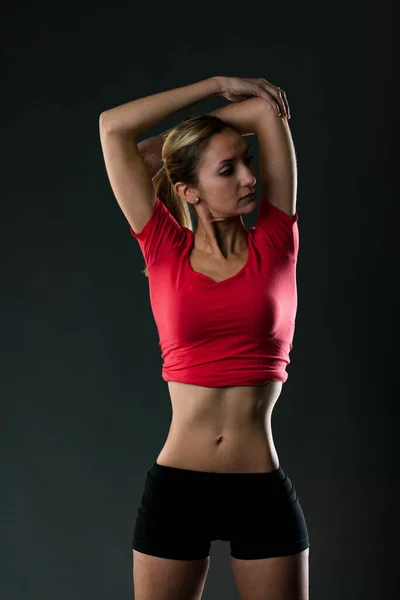 Fitness Portrait Young Woman Smoky Black Background She Slim Strong — Stock Photo, Image