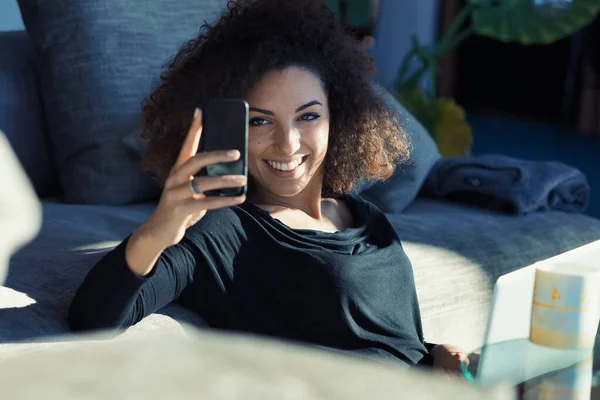 Happy Confident Young Woman Afro Curls Taking Selfies Home Cozy — Stock Photo, Image