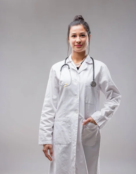 Joven Mujer Asia Oriental Médico Después Años Estudios Médicos Ahora —  Fotos de Stock