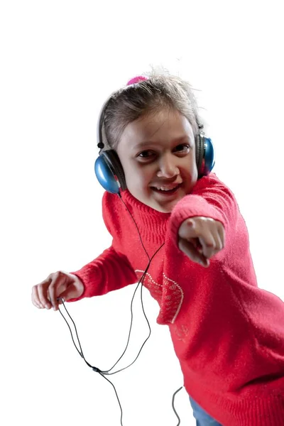 Tanzend Und Singend Hört Ein Munteres Mädchen Roten Pullover Musik — Stockfoto