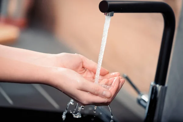 Hands Running Water Kitchen Detail Emphasizing Ease Having Pure Water — Stock Photo, Image