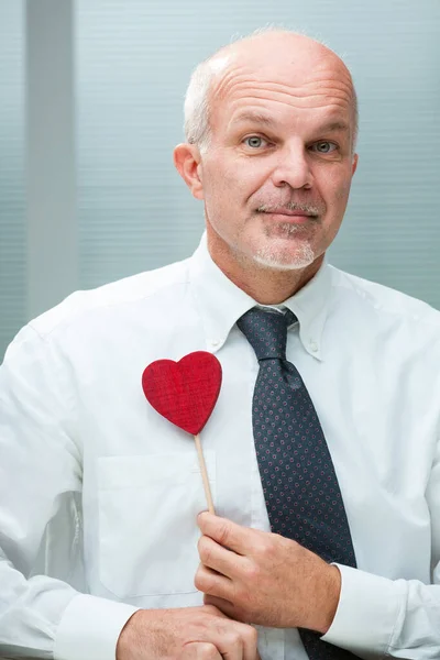 Hombre Mayor Con Camisa Blanca Corbata Expresando Amor Deseando Una — Foto de Stock