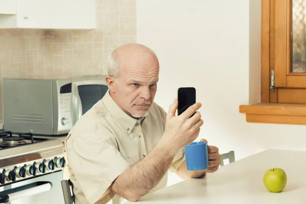 Struggling See Senior Man Finds Difficulty His Smartphone While His — Stock Photo, Image