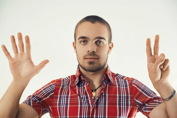 Youth Indicates Number Seven Confident Hand Pose — Stock Photo, Image