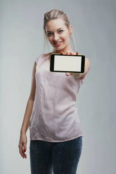 Engaging Model Demonstrates Phone Symbolizing Access Digital World — Stock Photo, Image