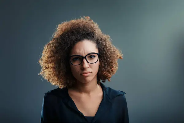Earnest Frown Thick Rimmed Glasses Her Expression Suggests Deep Thought — Stock Photo, Image