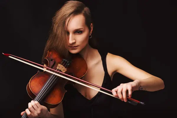 Close Sobre Músico Dedicado Absorvido Sua Arte Violino Torna Uma — Fotografia de Stock