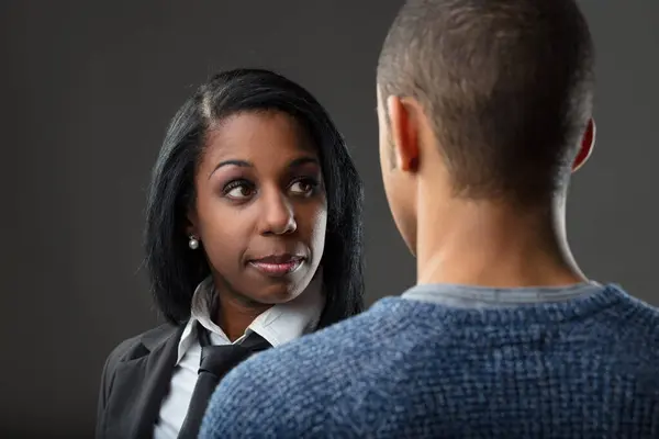 Joyful Interaction Captures Professional Woman Engaging Warmly Man Profile — Stock Photo, Image