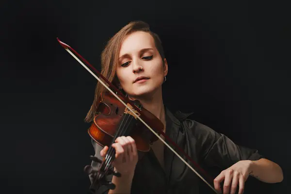 Passionate Eyes Violinist Her Baroque Instrument Share Moment Pure Musical — Stock Photo, Image