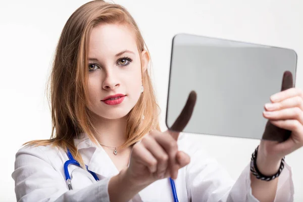 Innovative Healthcare Displayed Doctor Studies Transparent Tablet Merging Tech Human — Stock Photo, Image