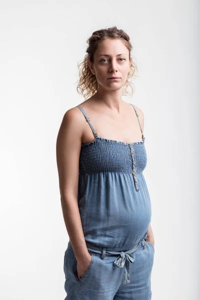 Csipkével Díszített Rövidnadrágban Mulatságok Terhesség Késői Szakaszában — Stock Fotó