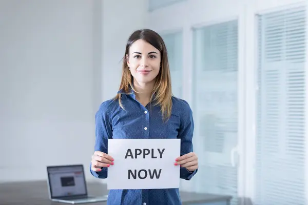 Approachable Professional Invites Job Applications Her Encouraging Smile Complementing Apply — Stock Photo, Image