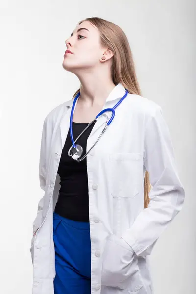 Aspiring Doctors Upward Look Speaks Her Unwavering Commitment Health Care — Stock Photo, Image