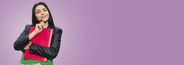 Kopya alanı ile izole edilmiş genç kız.