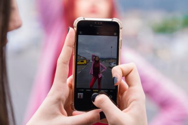 Imobile phone ile canlı bir video kaydedici