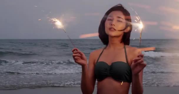 Hermosa Joven Traje Baño Playa — Vídeo de stock