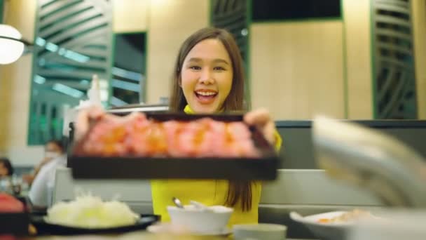 Pretty Asian Woman Eating Restaurant — Stock Video