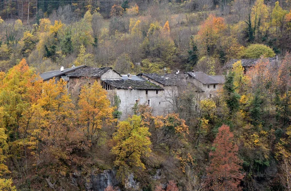 Maira Valley Piemont Itálie Panoramatický Výhled Podzimní Sezóně — Stock fotografie