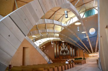 San Giovanni Rotondo, Puglia, İtalya 07-17-2023 Pietralcina Aziz Peder Pio 'nun kalıntılarının tutulduğu Santa Maria delle Grazie mabedi..