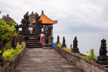 Endonezya 'daki Bali adasındaki çok sayıda Hindu tapınağı