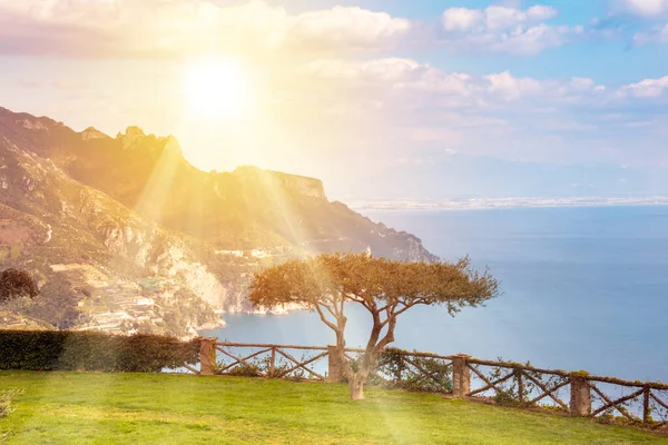 Vista Panorâmica Parque Ravello Com Vista Para Costa Amalfi Itália — Fotografia de Stock