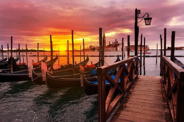 Гондолы Венеции Рядом Площадью Сан Марко Знаменитая Достопримечательность Италии — стоковое фото