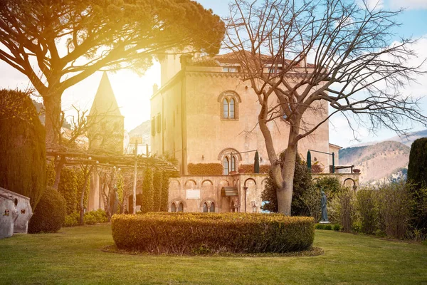 Oude Villa Ravello Italië Met Tuin Rechtenvrije Stockafbeeldingen